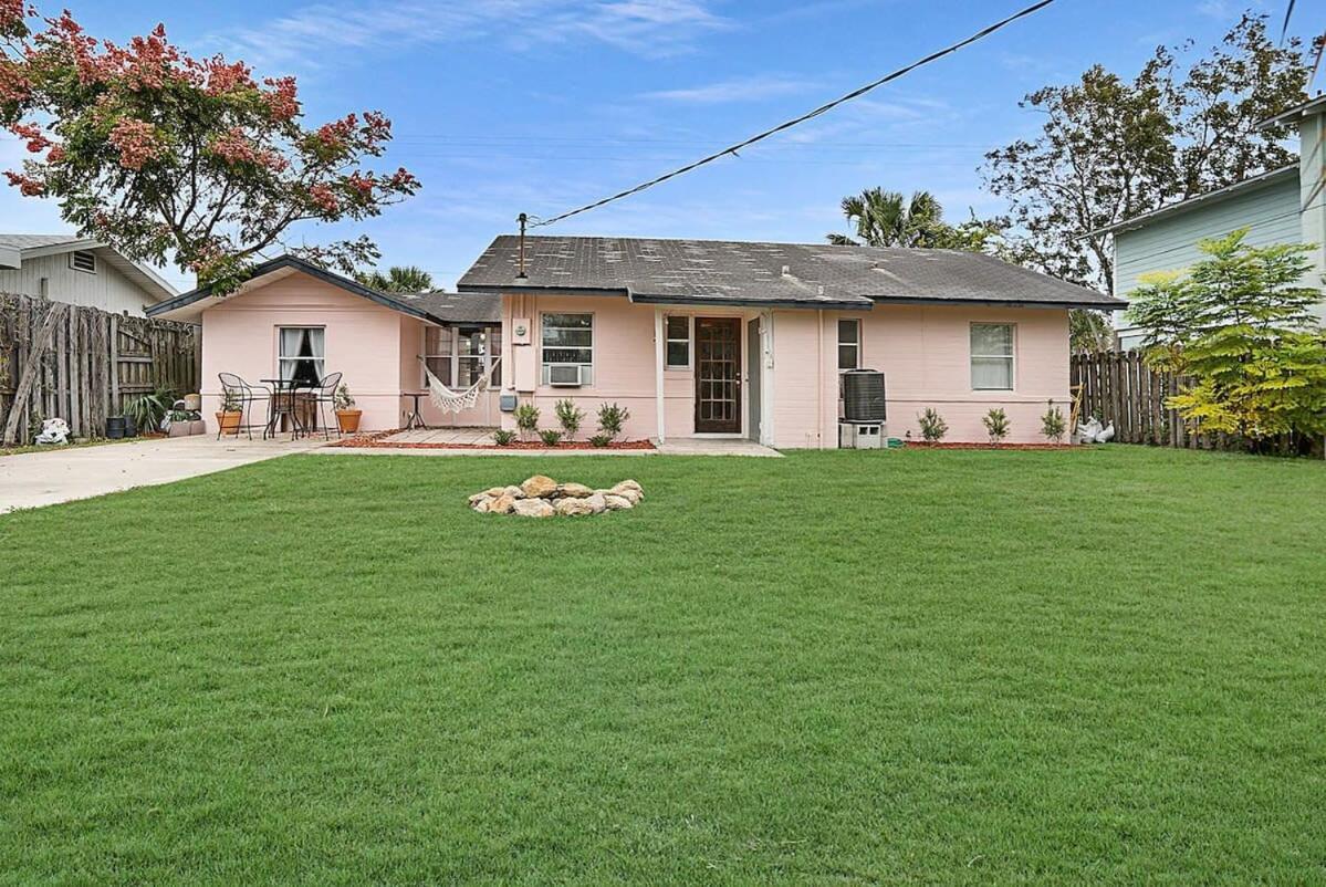 Pink House Prime Location Walk To Downtown Dogs Ok Villa Saint Augustine Eksteriør billede