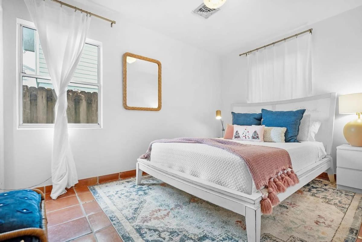 Pink House Prime Location Walk To Downtown Dogs Ok Villa Saint Augustine Eksteriør billede